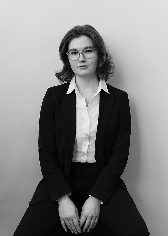 Kataryna-Yarova-bardehle-pagenberg-6104_810.jpg